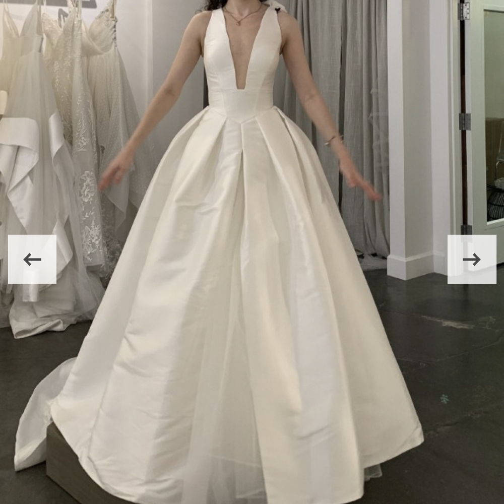 Vera Wang, Margot (w/o bow)
